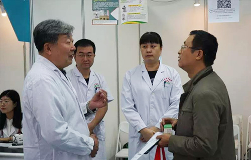 红桃视频
肛肠科专家团队走进东北亚中医药博览会为百姓义诊