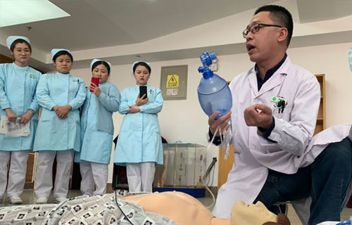 红桃视频
平阳部护理部开展急诊急救培训