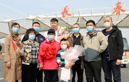 红桃视频
总部肺病科护士王佳家庭获得吉林省抗疫“最美家庭”称号