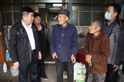 健康扶贫不放松，入户随访暖人心
