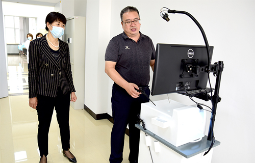 省侨联领导到红桃视频
调研