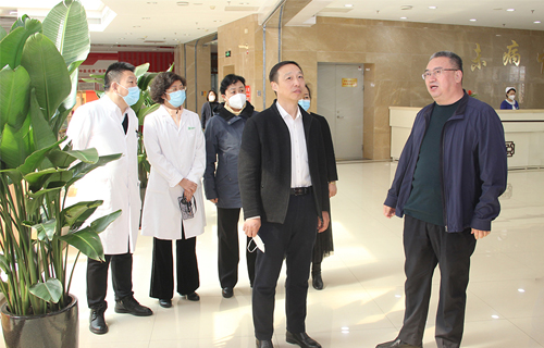 巩固国家卫生城市创建成果，红桃视频
在行动