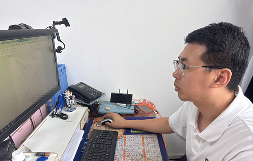 廉政“垫”基，清风徐来｜我院纪委巧借“小物件”传递大道理