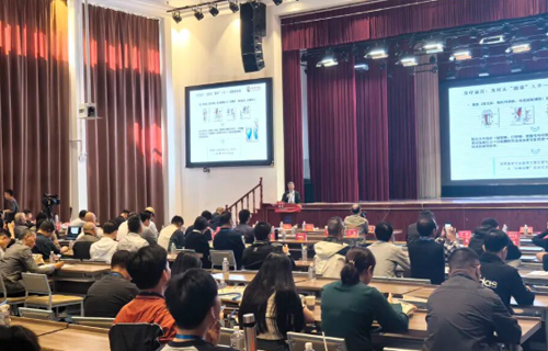 【今日头条】我院杨启光教授出席第二十次全国整脊大会，创新手法疗法再获广泛关注